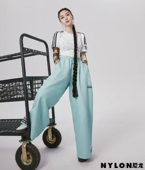 angelababy麻花辫封面写真图片_2
