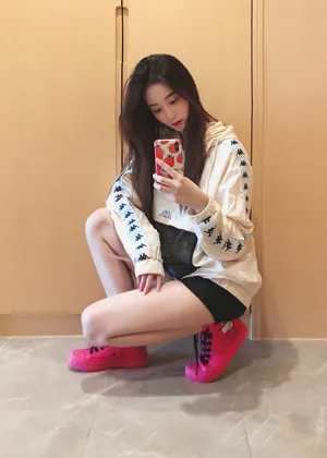 徐艺洋生活自拍照图片_4