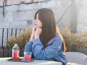 徐艺洋甜美温暖生活照图片_4