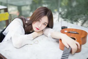 徐艺洋甜美性感图片写真
