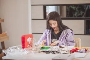 鞠婧祎《朋友请听好》俏丽图片_3