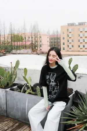 杨幂清爽私服照图片