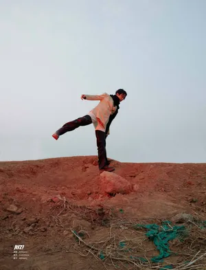 刘端端帅气时尚写真图片_1