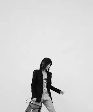 田沅优雅质感写真图片_5