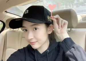 王玉雯可爱甜美自拍照图片_7