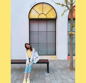 李兰迪灵动少女街拍图片_2