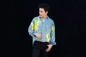 高伟光印花衬衫帅气写真图片_5