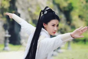 张雅卓《蜀山2》古装剧照图片