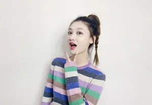 何宣林俏皮可爱写真图片_3