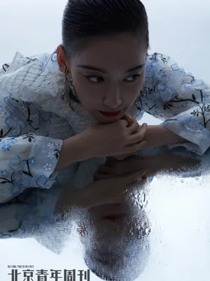 高露性感优雅写真图片_5