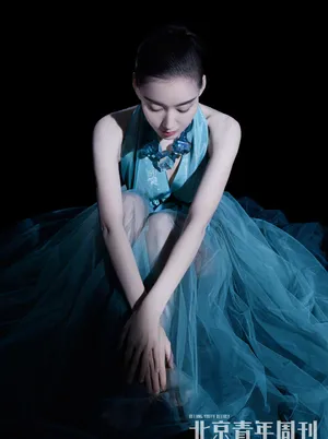 高露性感优雅写真图片_9