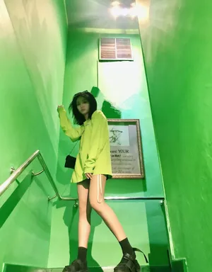 谢可寅撩人长腿性感写真图片_2
