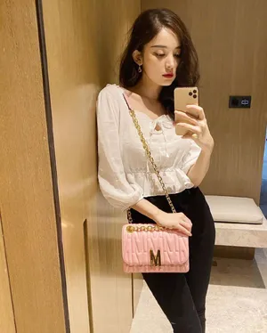 古力娜扎粉嫩性感私服照图片_2