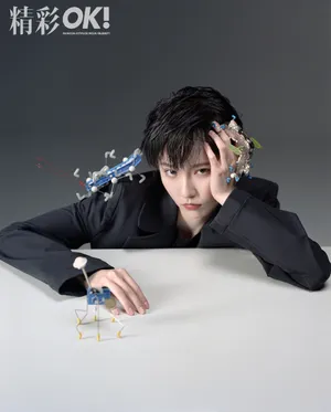 成果西装酷美写真图片_1