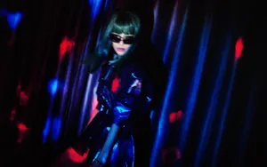 钟楚曦暗黑系光影写真图片_7