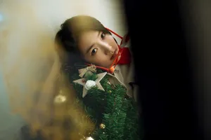 周依然轻甜少女风写真图片
