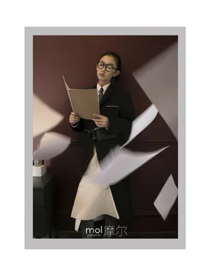 周依然时尚质感写真图片_8