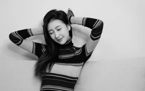 楚月成熟性感黑白写真图片_2