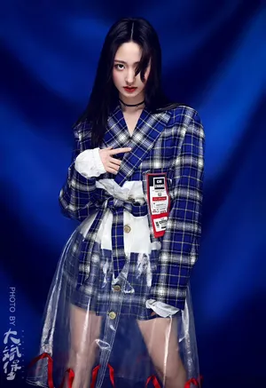 王莫涵清爽甜酷写真图片