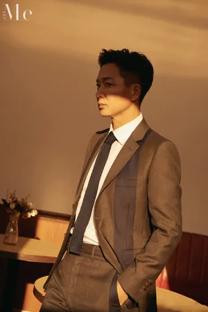 刘奕君西装革履干练写真图片_6