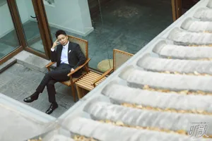 刘奕君杂志内页时尚写真图片_3