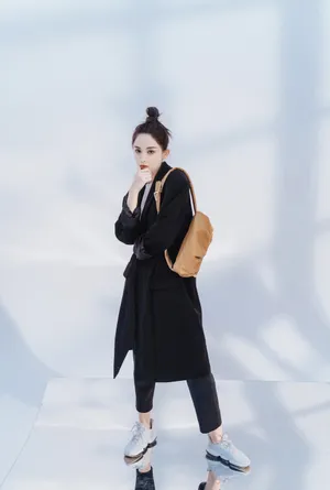 古力娜扎清爽利落花絮照图片_4