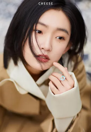 周依然优雅时尚写真图片_6