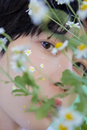 于朦胧春日雏菊妆写真图片_2