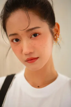 郑湫泓麻雀妆写真图片_2