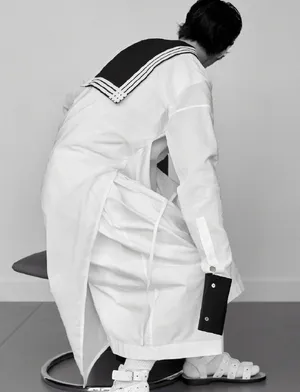 井柏然水手服帅气写真图片_7