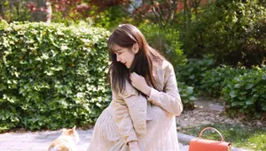 袁冰妍春日甜美写真图片