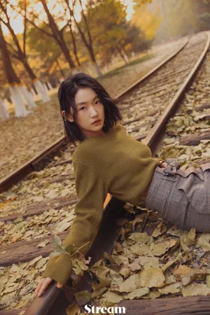 周依然性感优雅写真图片_6