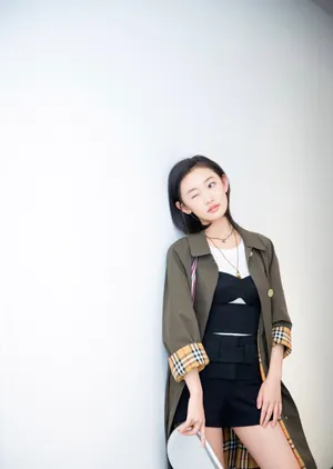 周依然清爽靓丽写真图片_3