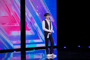 蔡徐坤沉稳帅气写真图片_3