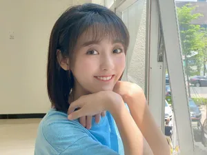邢菲清新俏皮自拍照图片_2