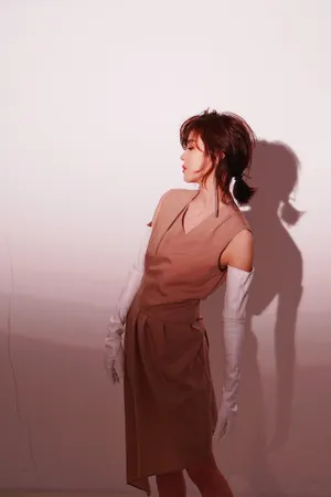 郁可唯性感优雅写真图片_3