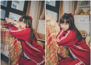 沈莹俏皮可爱写真图片_9