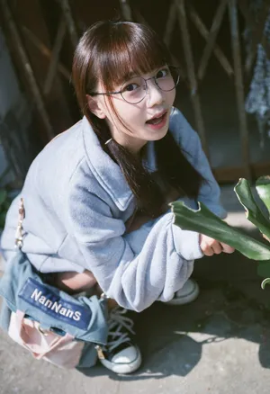 青春有你2沈莹可爱街拍写真_2