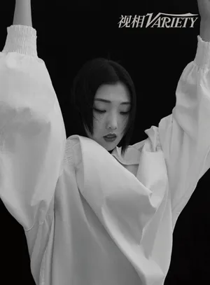 yamy简约黑白写真图片_3