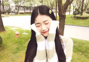 胡馨尹户外甜美可爱写真图片_4