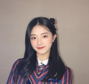 胡馨尹东方卫视跨年后台照片_2