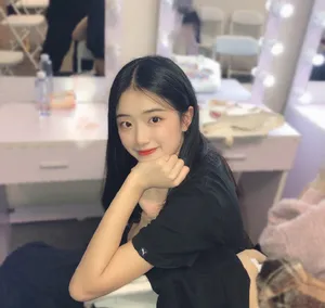 胡馨尹生活照图片_3