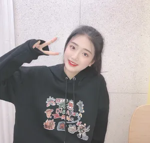 胡馨尹甜美生活自拍照图片_5
