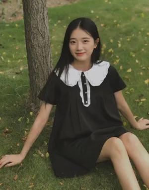 胡馨尹文艺少女气息户外写真_3