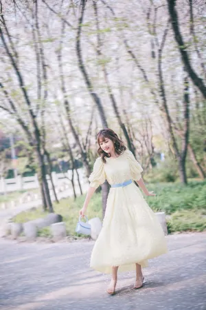 李艺彤清新甜美写真图片_3