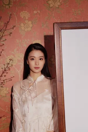 王楚然复古典雅写真图片_1