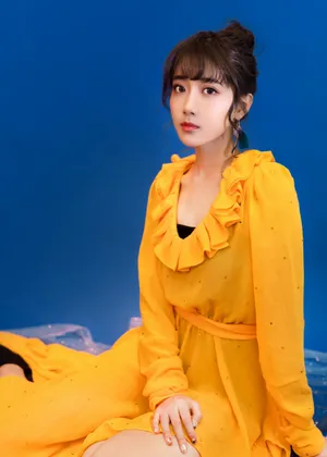 李艺彤性感靓丽写真图片