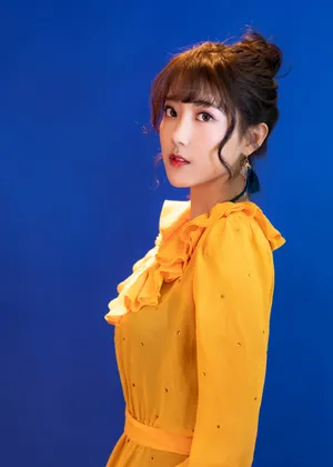 李艺彤性感靓丽写真图片_3
