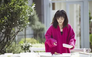 谢娜树莓色毛衣清秀图片_1