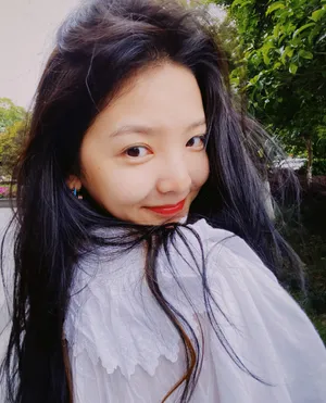 章若楠清秀甜美自拍图片_3